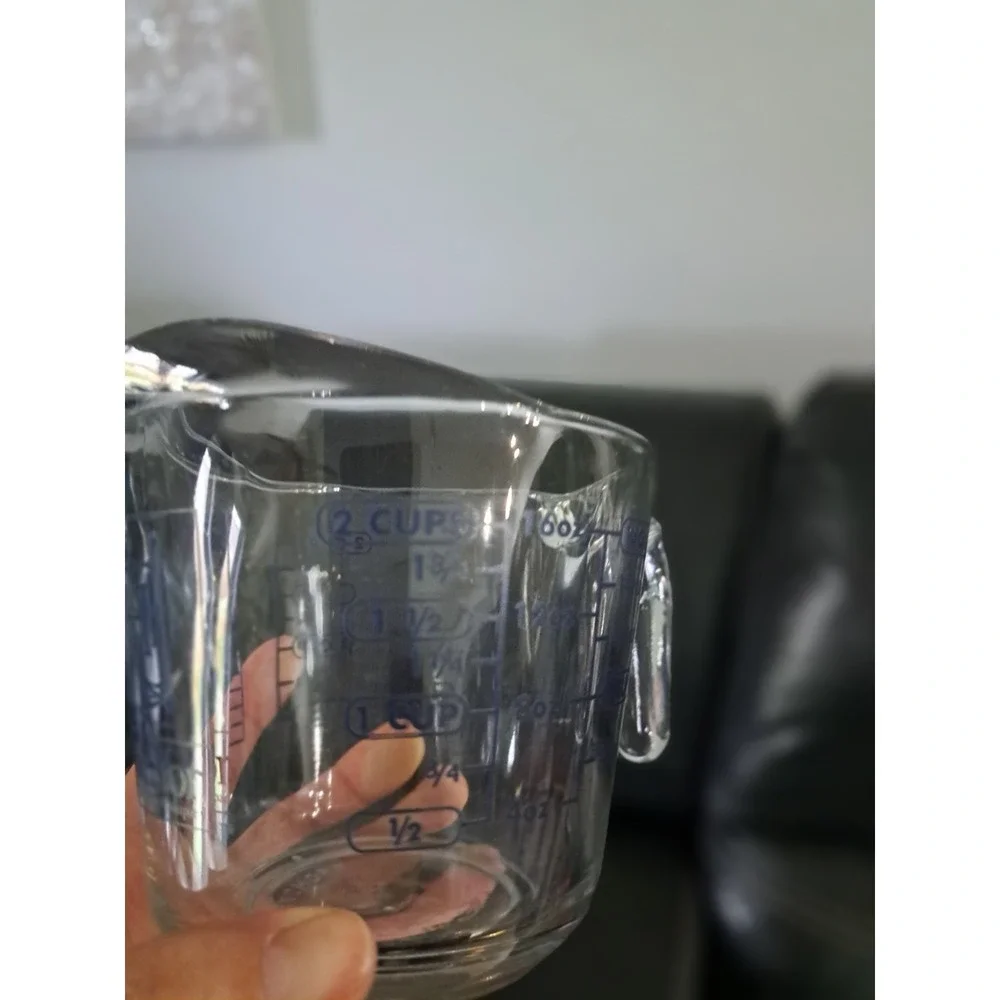 Vintage Anchor Hocking Blue  Measuring Cup D-Handle  16 oz 2 Cup 1‎ Pint